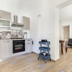 https://teatro-massimo-city-center-apartments.sicilyhotelsitaly.net